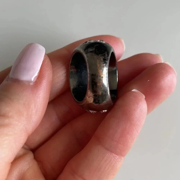 Faux Diamond Ring / FREE  with a purchase - Picture 10 of 12